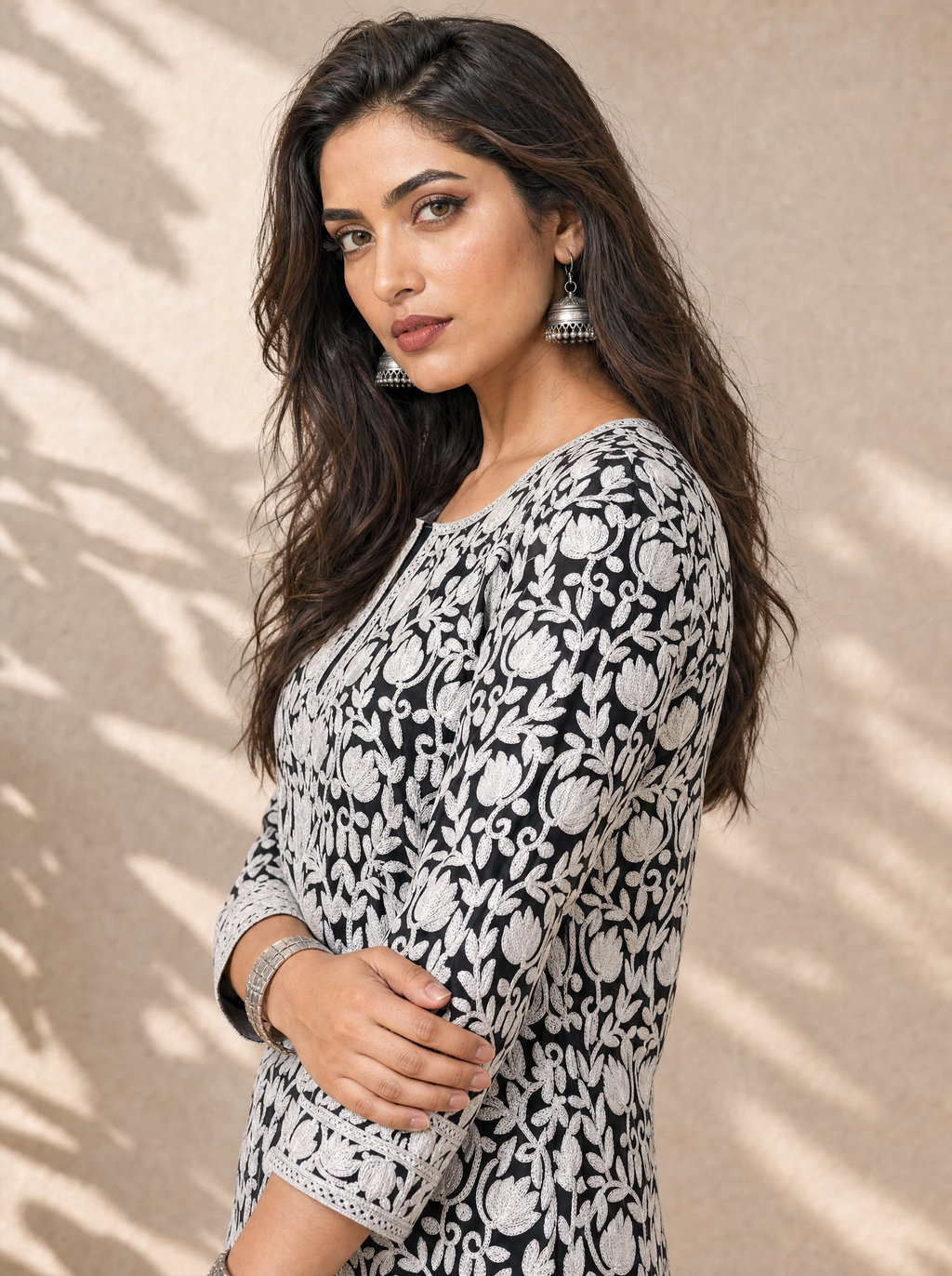 Aachhri Cotton Chikankari Women's Short Kurta - Black & White - side zoom